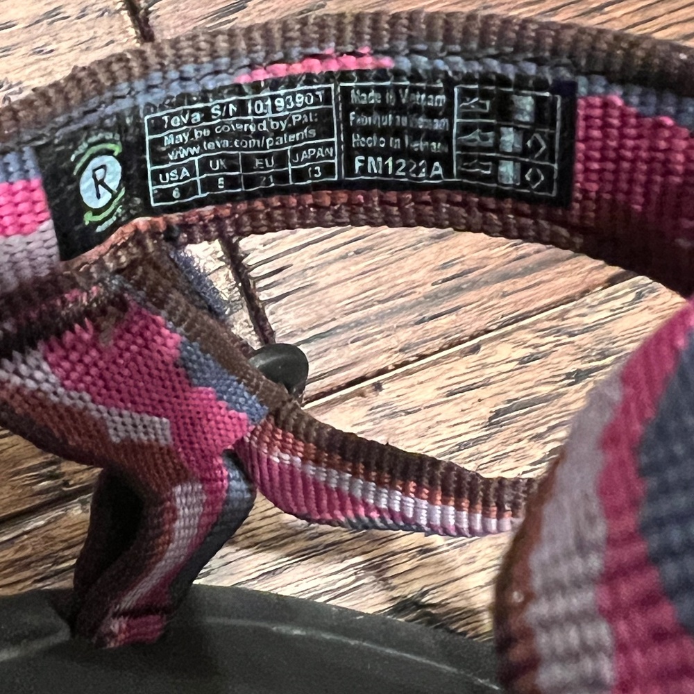 Teva Hurricane Sandal - 6T - Picture 4 of 5